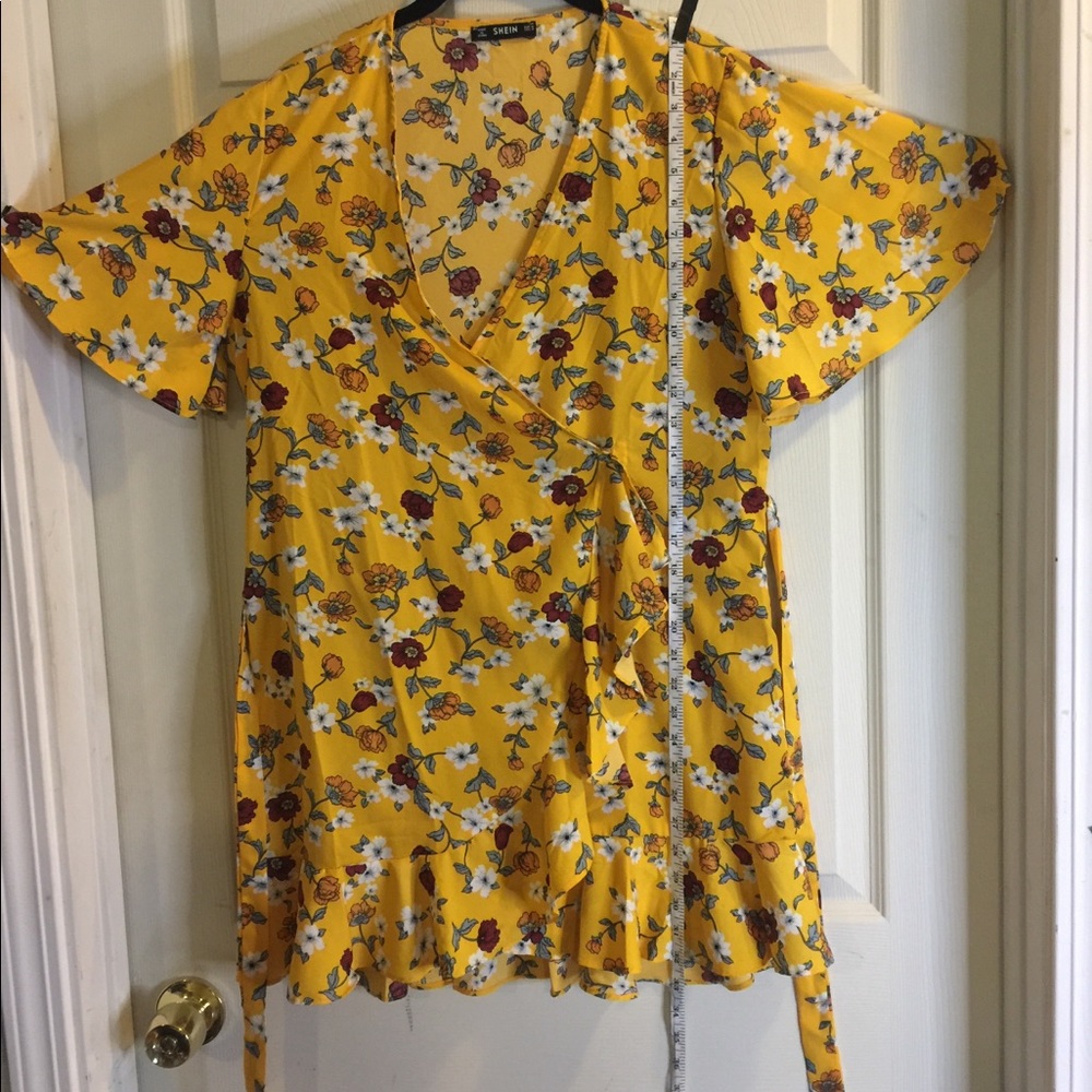 Floral Wrap Tie Dress, by Shein, size Medium - Picture 4 of 10